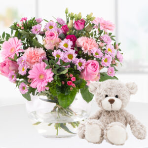 Blumenstrauß + Teddybär zur Geburt eines Mädchens