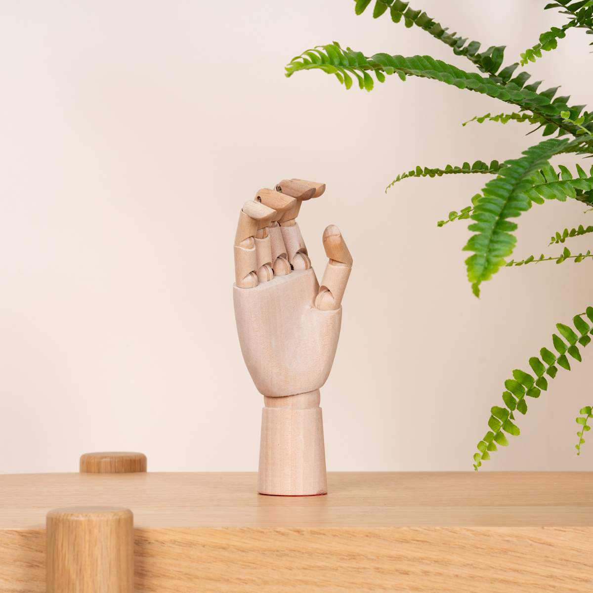 Dekoobjekt Hand Holz