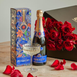 In Flirtlaune mit Champagner