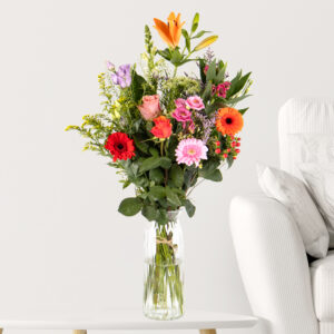 Bunter Feldblumenstrauß