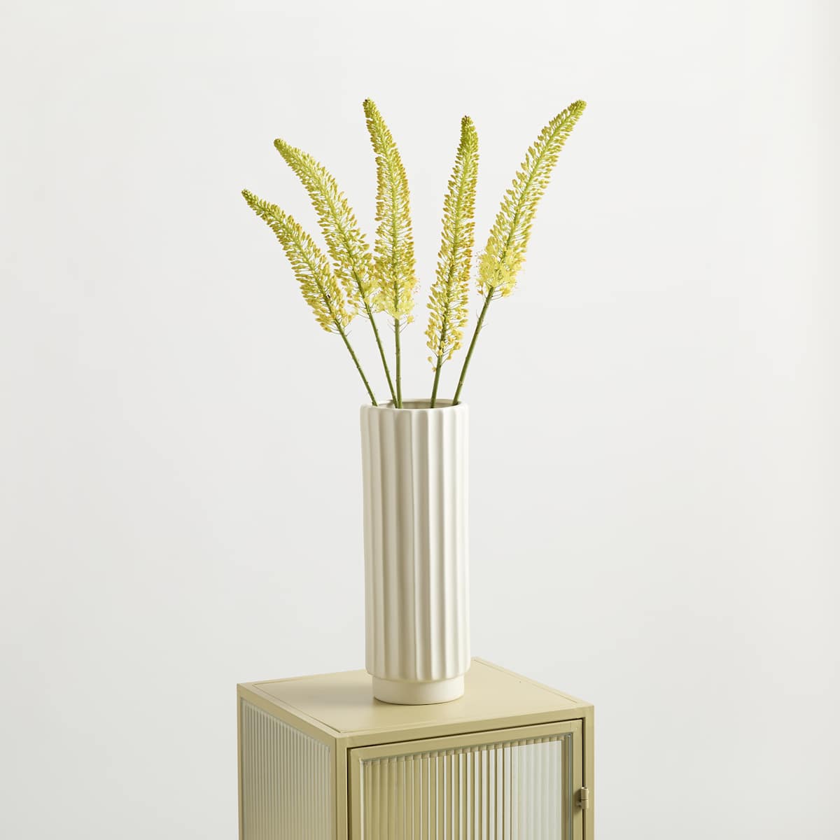 Steingut Vase Cremeweiß