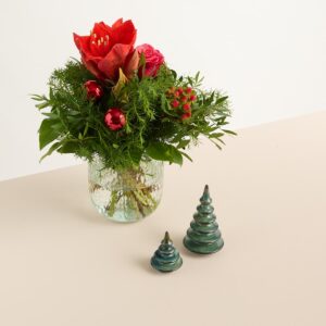 Weihnachtsgruß mit Deko-Tannenbäumen