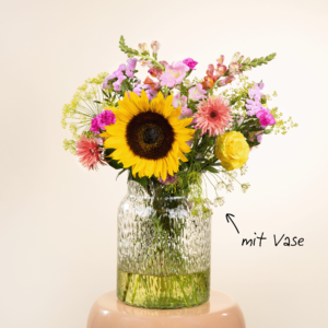 Isabell mit Lieblings-Vase L