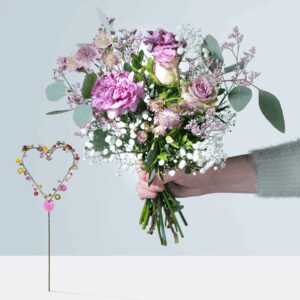 Blumenpost mit Perlen-Herz-Stecker