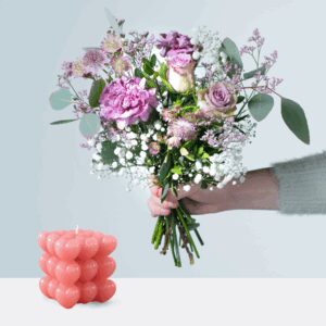 Blumenpost mit Herz-Bubble-Kerze