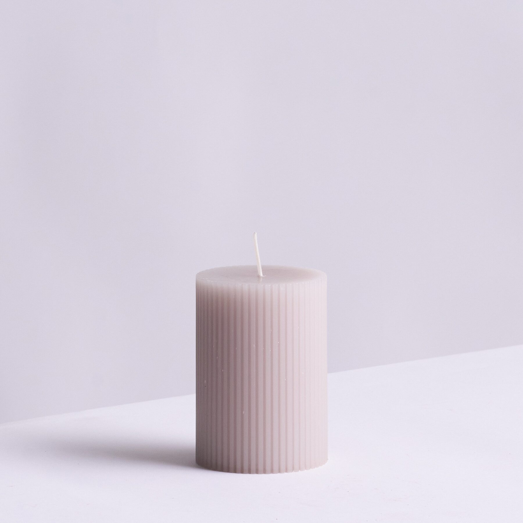 Kerze Rille Taupe - 10 cm