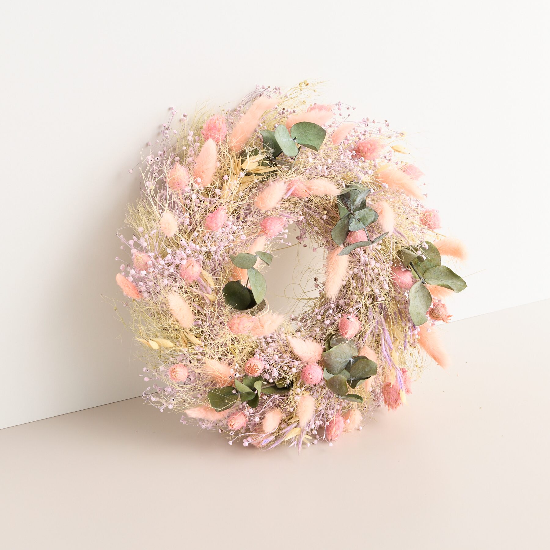 Trockenblumenkranz Rosa mit Eukalyptus