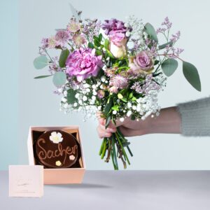 Blumenpost mit Blumen Sachertorte