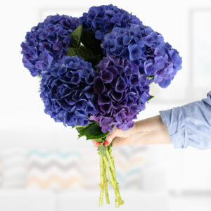 Blauer Hortensien Blumenstrauß