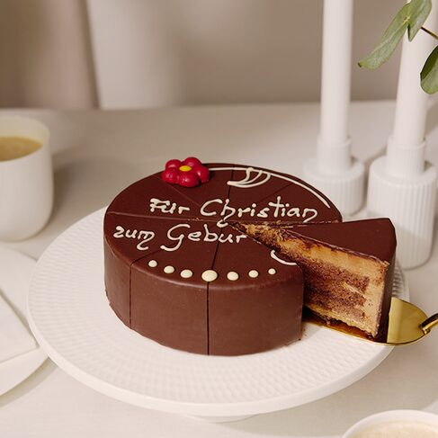 Herrliche Dessert-Sachertorte beschriftbar