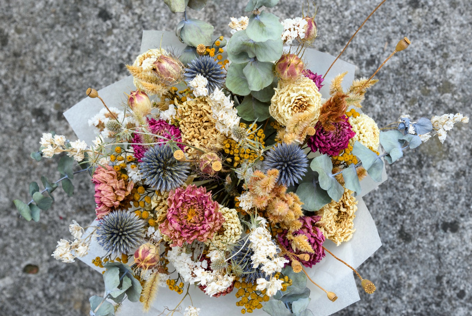 Rosen, Tulpen und saisonale Blumen