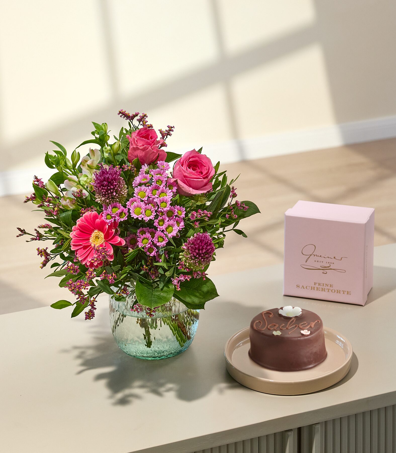 Für dich mit Blumen-Sachertorte 200g