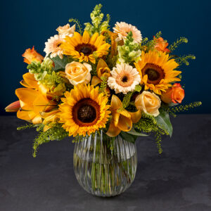 Luxuriöser Sonnenblumenstrauß Luxuriöser Sonnenblumenstrauß