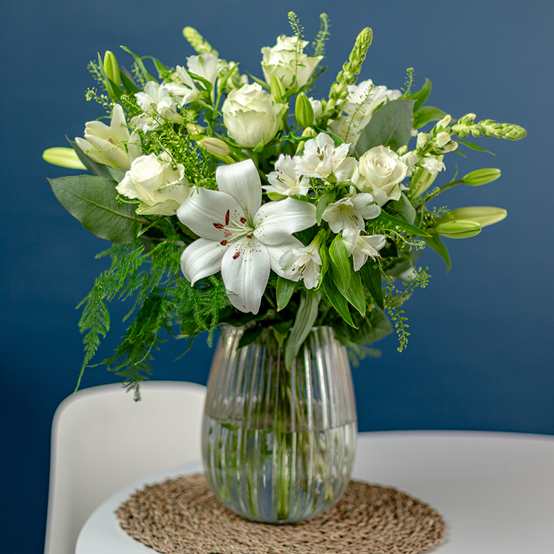 Weiße Wiesenblumen – Bild 4